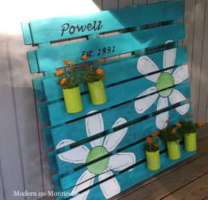 Pallet Sign and Garden Planter All In One