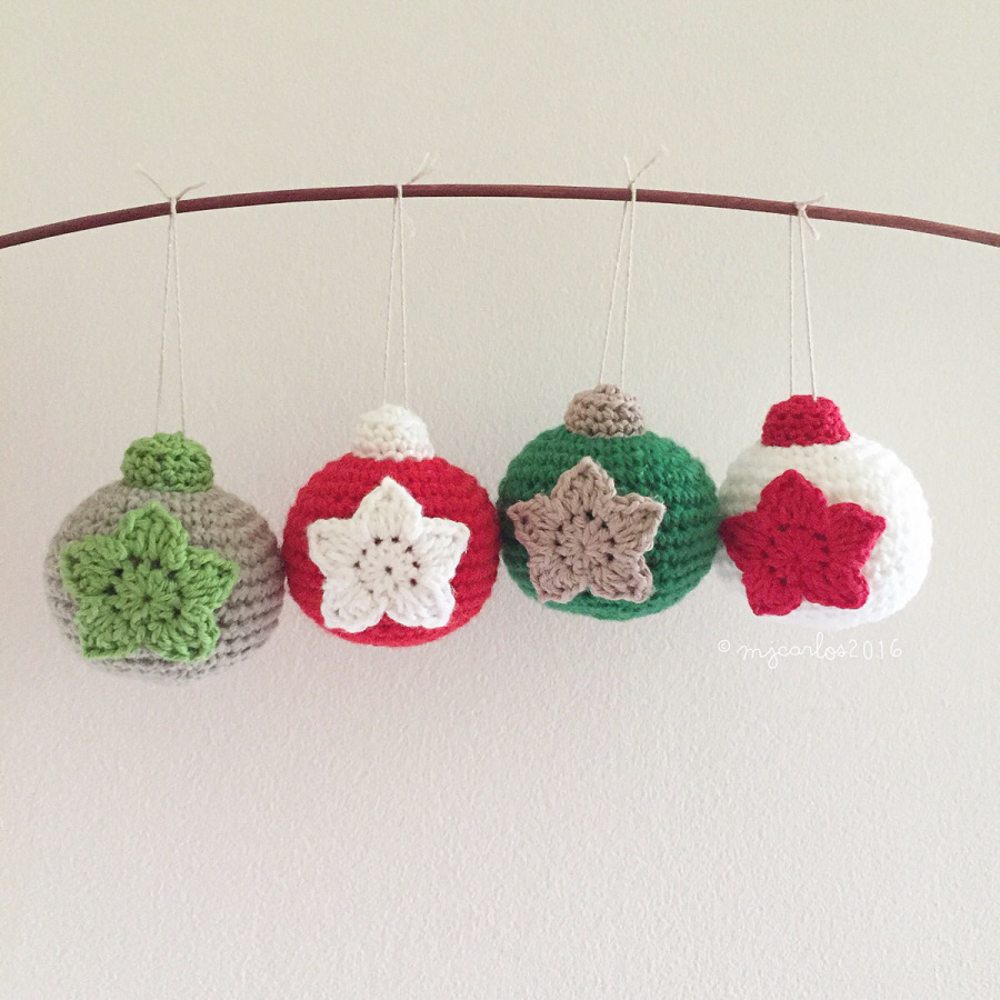 Crochet Christmas Baubles