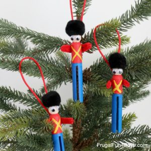 Clothespin Christmas Soldiers