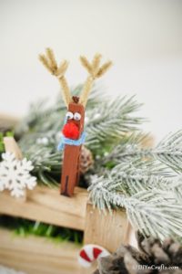 Clothespin Reindeer Ornaments